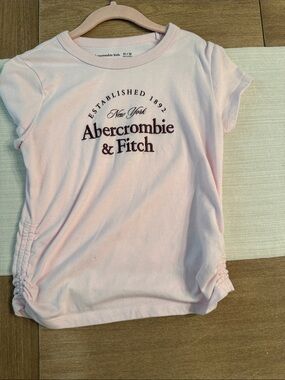 Abercrombie & Fitch Light Pink Logo Short Sleeve Tee
